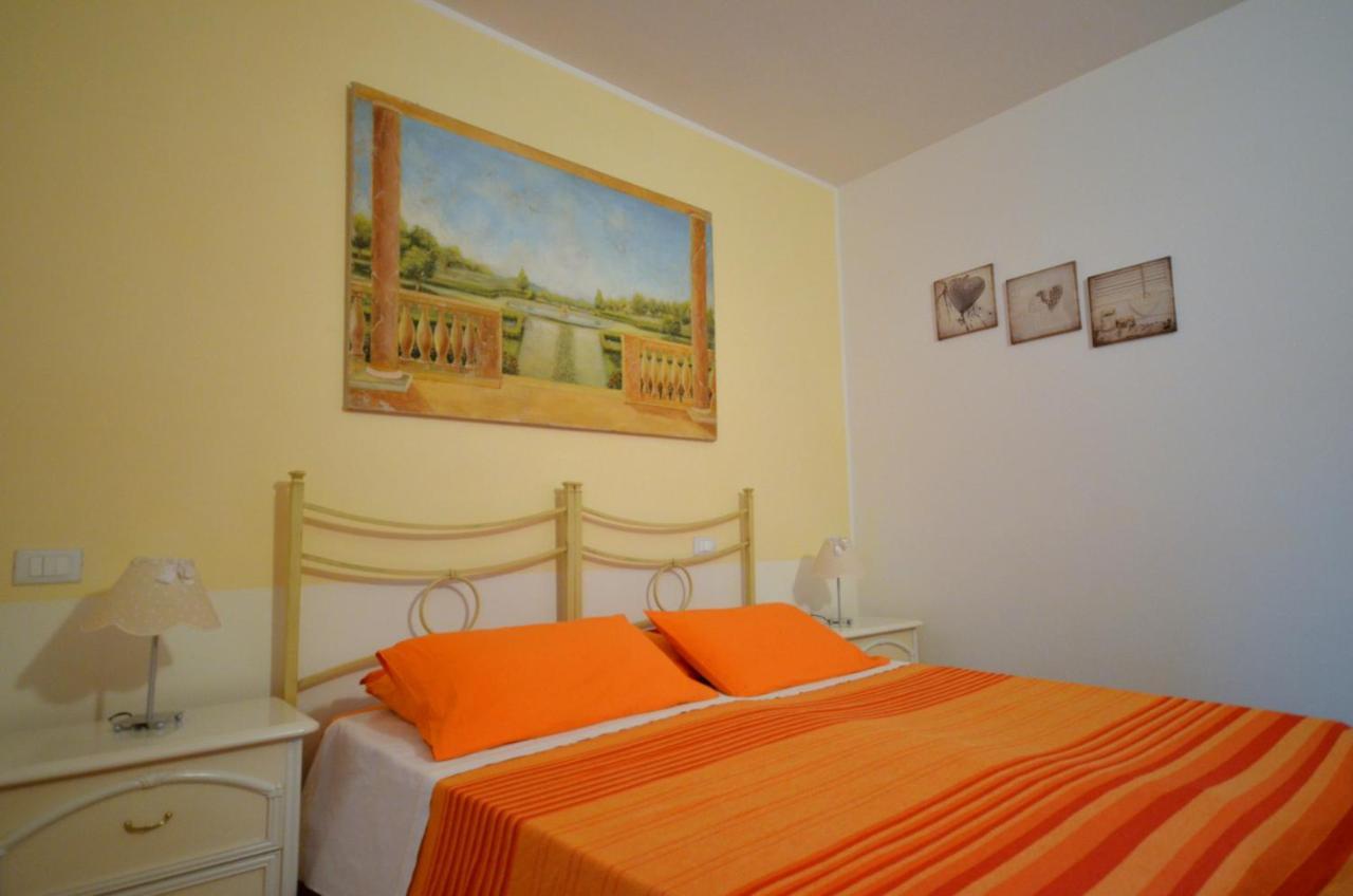 Bb Il Grande Salice Bike Friends Bed and Breakfast Ponti sul Mincio Exteriör bild