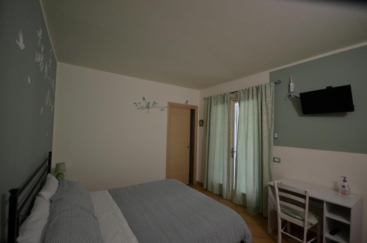 Bb Il Grande Salice Bike Friends Bed and Breakfast Ponti sul Mincio Exteriör bild